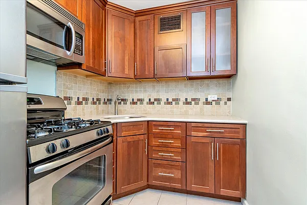 Sold by Benjamin Realty Since 1980 | media 34