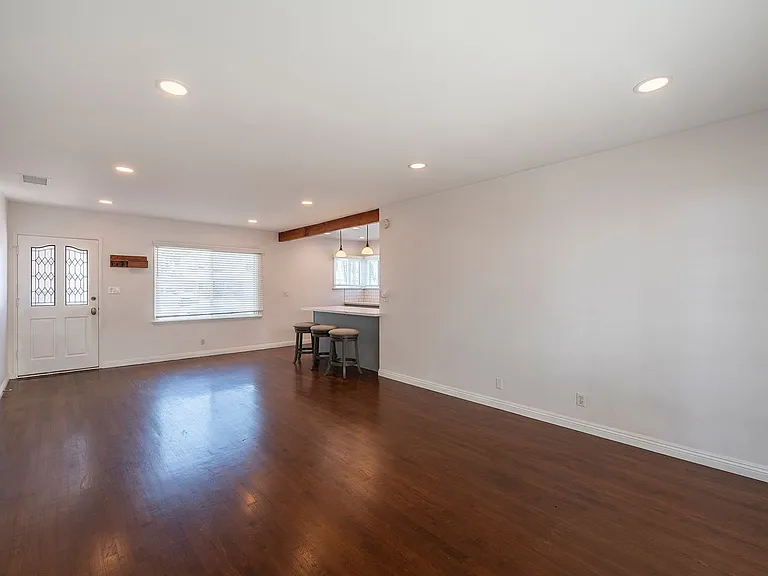 5348 W 142nd Pl — Photo 5