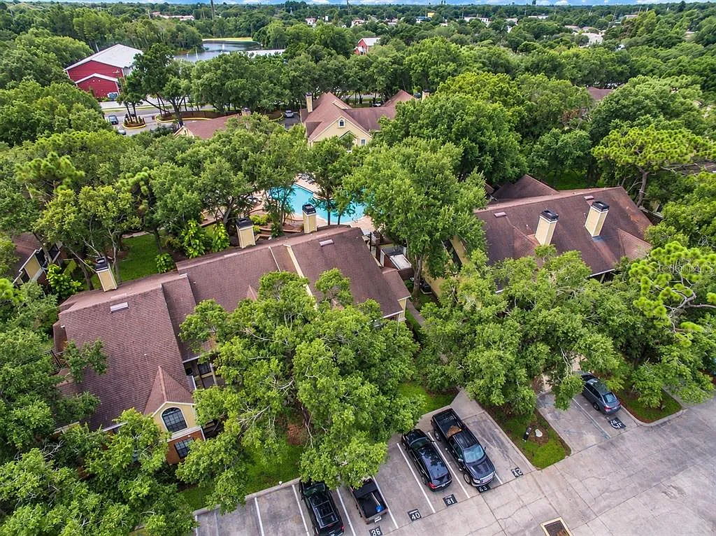 1 bed, 1.0 bath, 822 sqft, $1,450 — Photo 1
