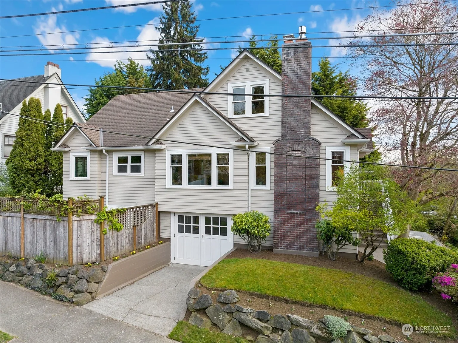 5768 28th Avenue NE photo 1