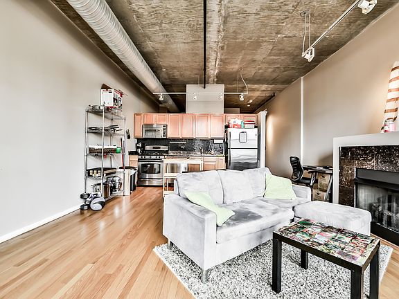 5th image of 849 N Franklin St Unit 915