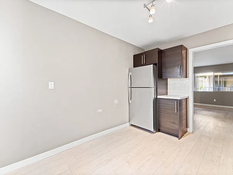 4366-4380 Mississippi St — Photo 10