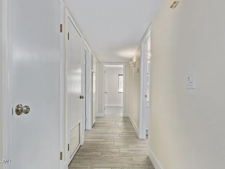 1037 N 84th Pl — Photo 6