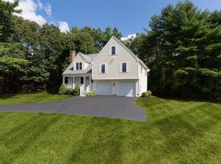 10 Old Millville Rd, Uxbridge, MA 01569