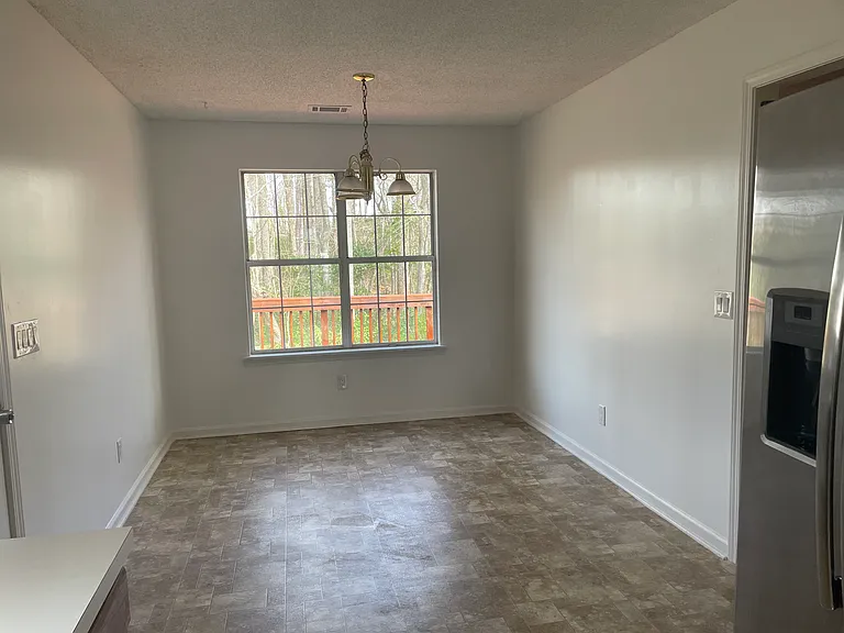 258 Stonewood Dr — Photo 12