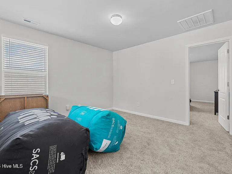 821 Conductor Ct — Photo 16