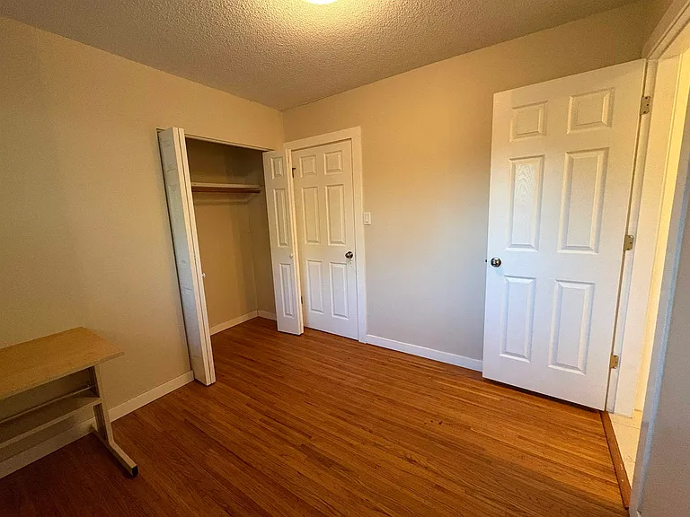 2390 Kitchener Ave — Photo 10