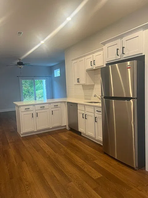 2 bed, $1,850 — Photo 2