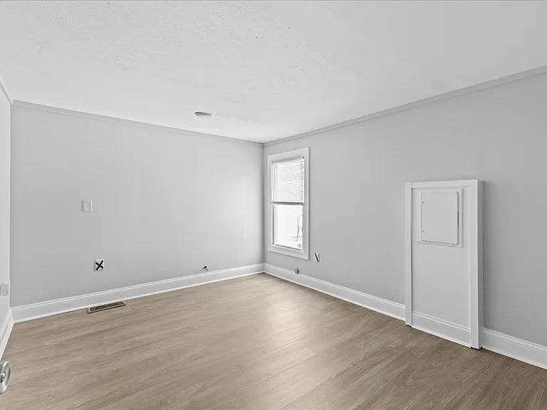 39 Avenue C — Photo 12