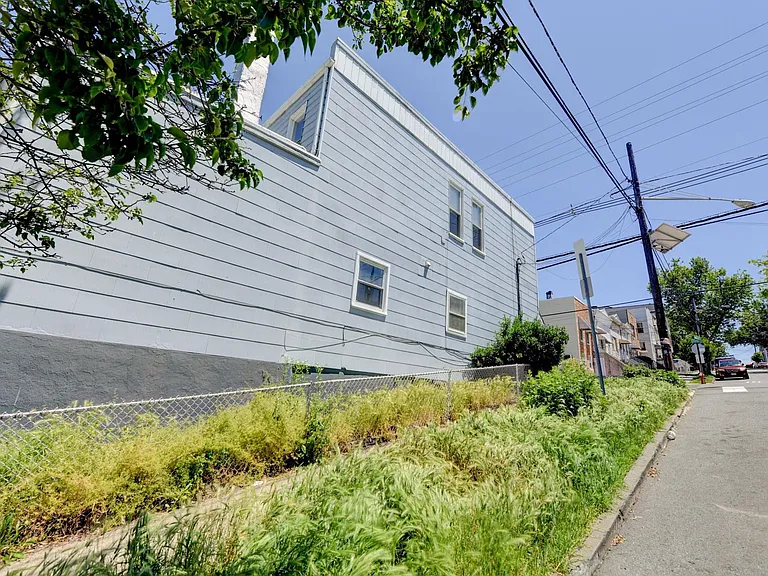 477 Liberty Ave #2 — Photo 22