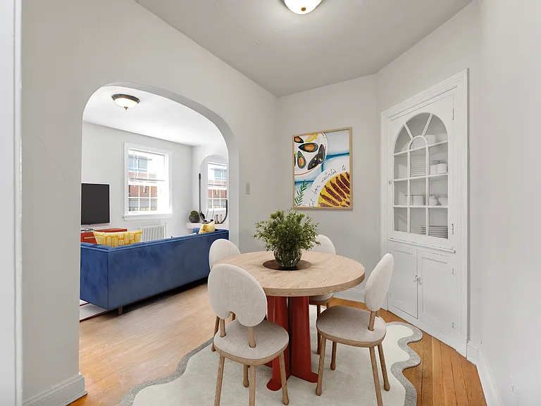 1005 Grove Ave #302 — Photo 2