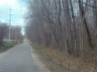 Fisher Rd, Diamond, OH 44412