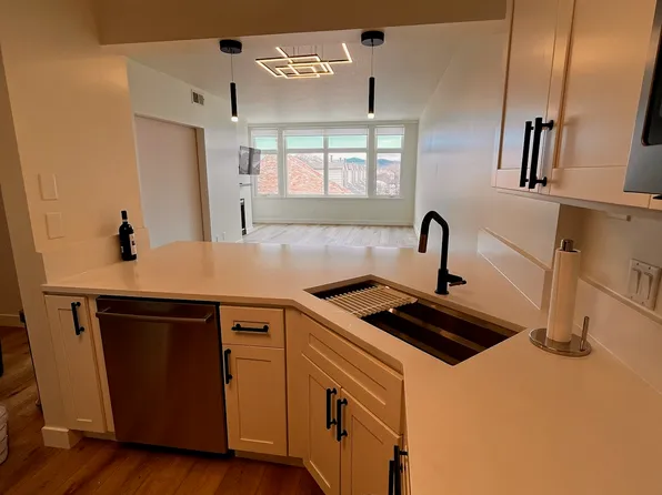335 Detroit St Unit 403, Denver, CO 80206