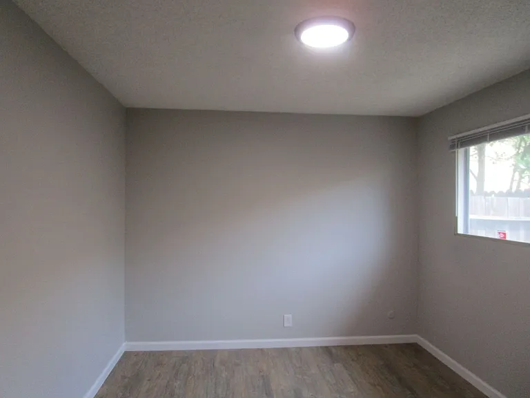 1426 Callen St — Photo 6