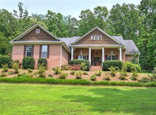 39 Twin Oaks Ln SW, Cartersville, GA 30120
