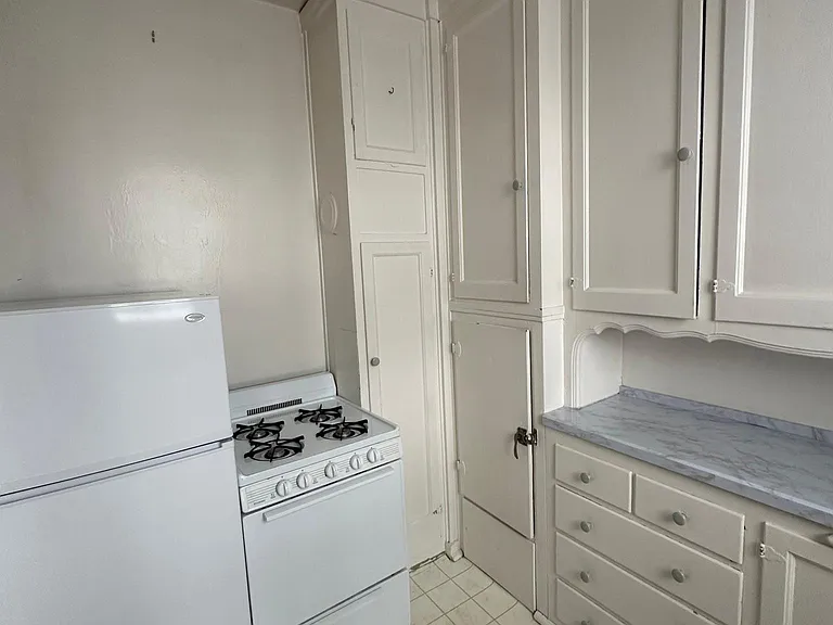 2340 Pacific Ave #205 — Photo 6