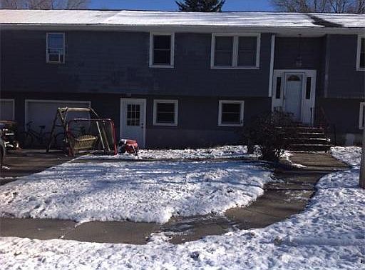2nd image of 17 Cedarwood Rd
