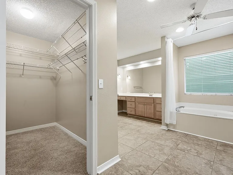1651 Northridge Rd — Photo 27