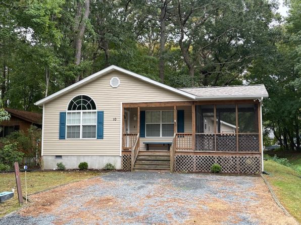 10 Gatehouse Trl