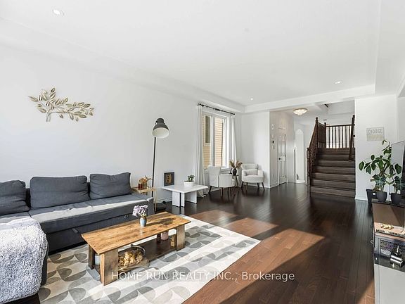 4th image of 358 Meadowbreeze Dr