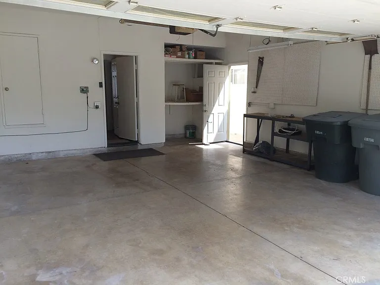 2196 Rancho Hills Dr — Photo 28