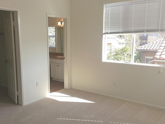 3rd image of 615 Sonoma Aisle
