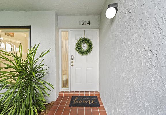 5th image of 16768 Oak Hill Trail #1214