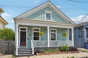 2nd image of 4873 Laurel St