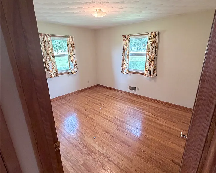 5993 Burkesville Rd — Photo 6
