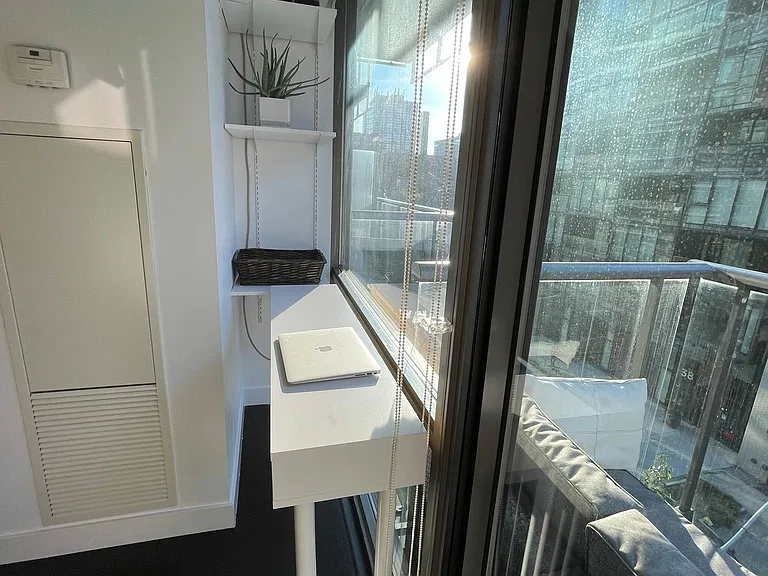 55 Stewart St #524 — Photo 10