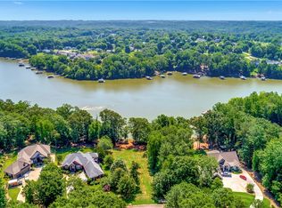 123 Chasewater Dr, Anderson, SC 29621