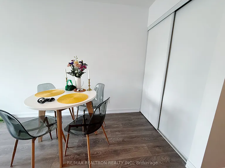219 Dundas St E #1510 — Photo 9