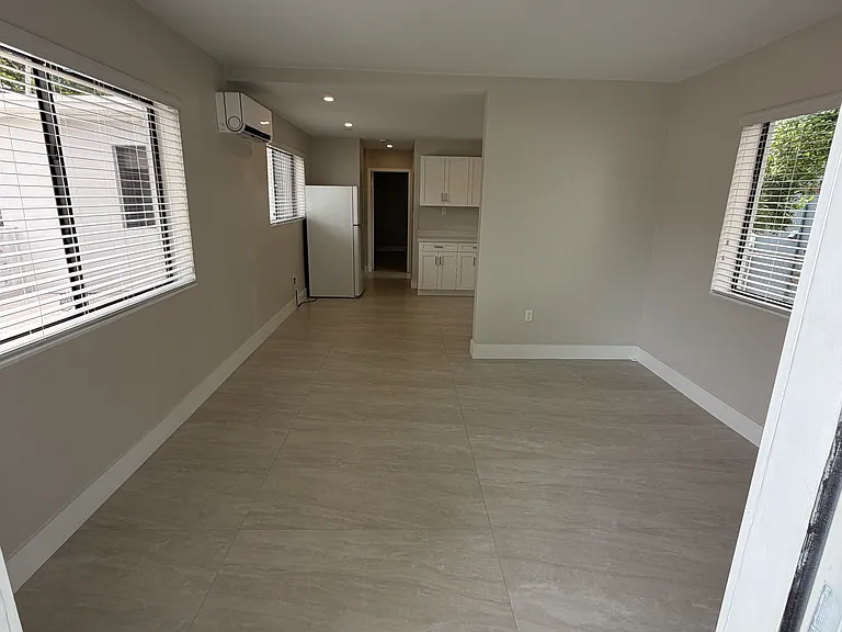 244 NW 48th St — Photo 5