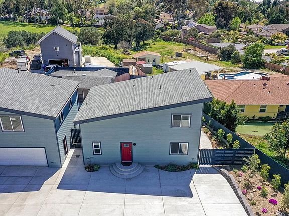 4th image of 801 Vale View Dr Unit 1