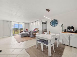 6699 NW 2nd Ave, Boca Raton, FL 33487