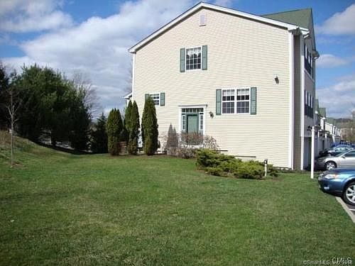 3rd image of 1300 Lexington Blvd #1300