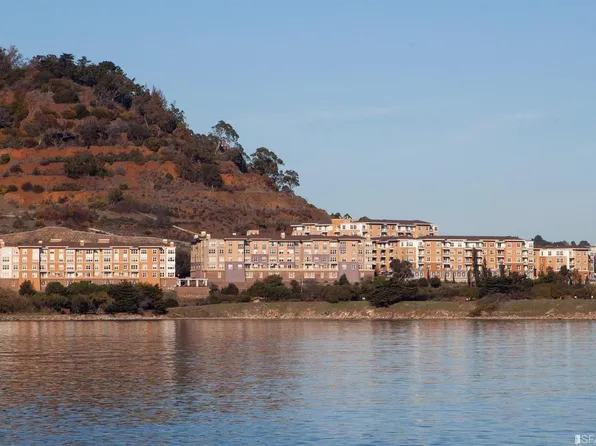 101 Crescent Way APT 2104, San Francisco, CA 94134