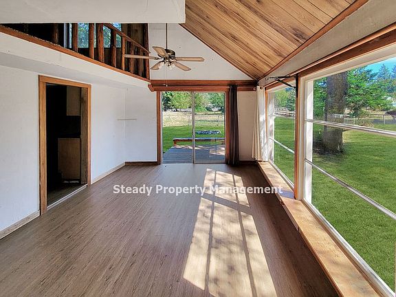 4th image of 10719 258th Ave E