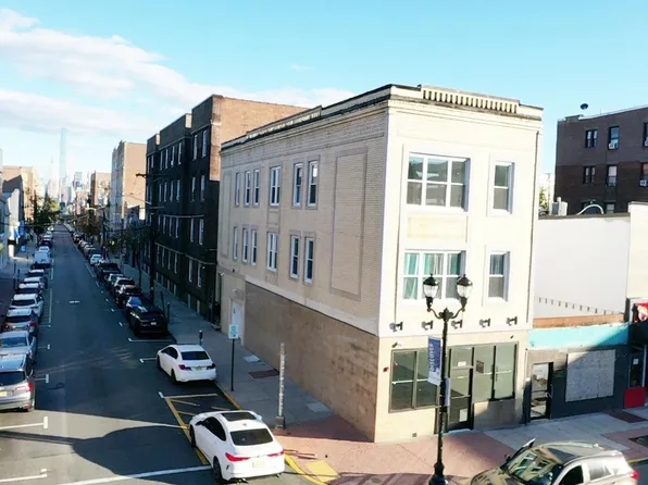 5222 Bergenline Avenue image 1 of 22