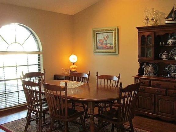 4th image of 5935 Colony Place Dr