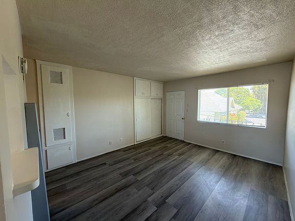 4th image of 1115-1117 N Stanley Ave #5