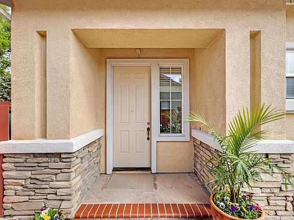3rd image of 2194 Celeste Ct