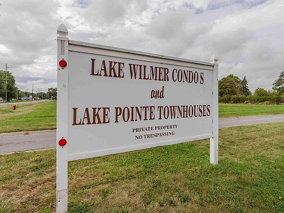2nd image of 1305 S Lake Wilmer Dr APT 207