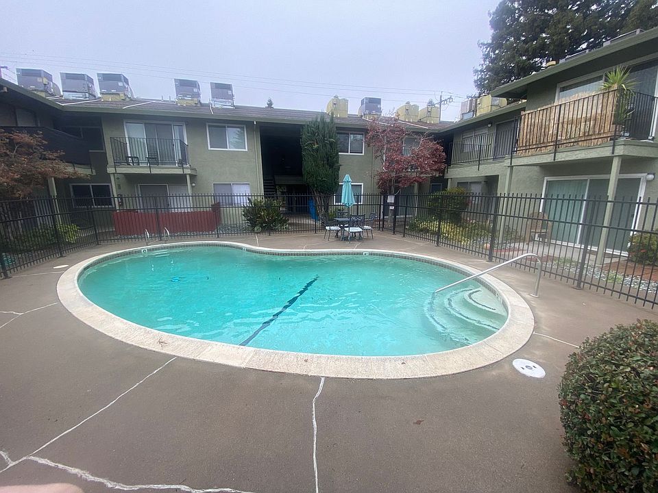 1st image of 1290 Forestwood Dr #13