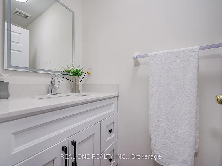 65 Westcliffe Cres — Photo 22