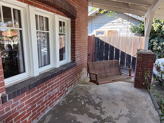 2nd image of 1337 N Echo Ave