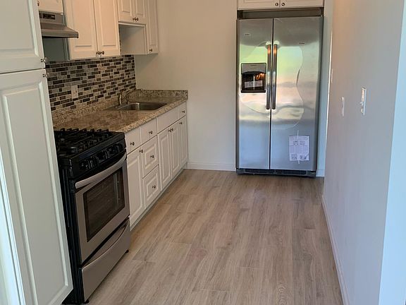 2nd image of 26107 Hillside Ave APT 2