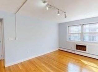 10 Commonwealth Ct APT 6, Brighton, MA 02135
