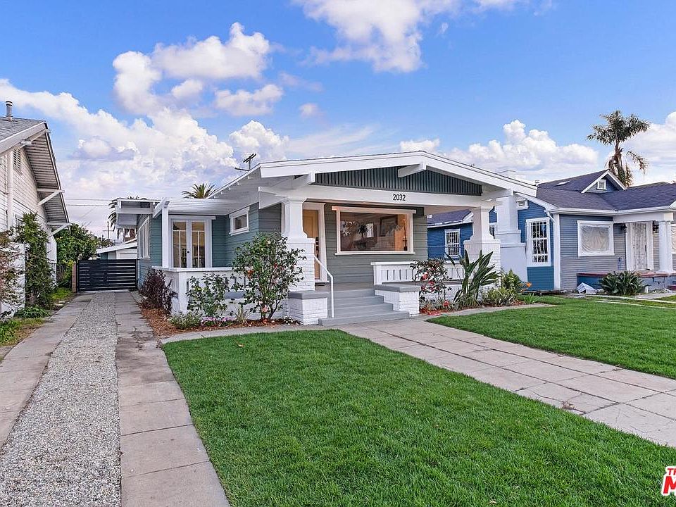 1st image of 2032 W 43rd St