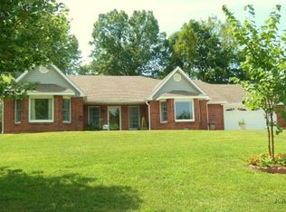 4913 Westport Dr, Jefferson City, MO 65109